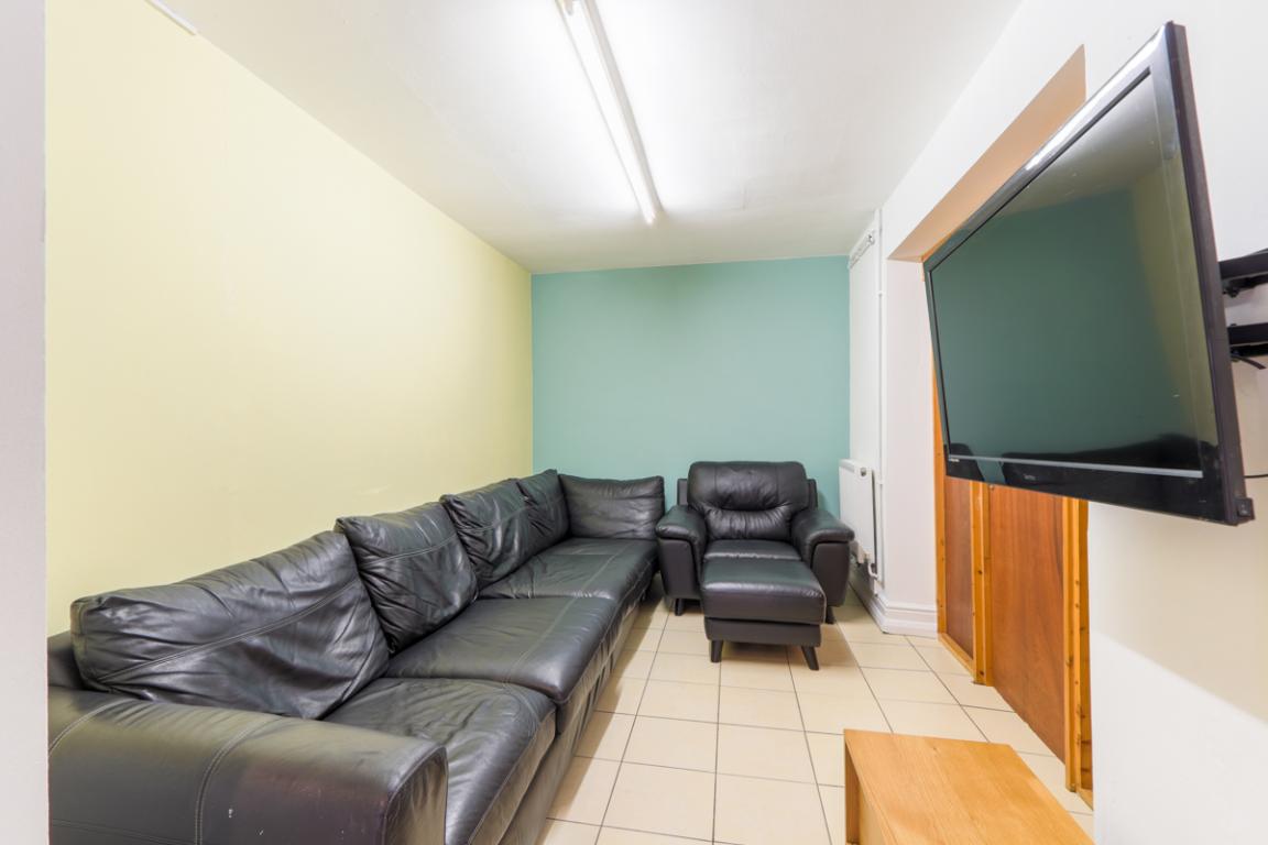 Garendon Road property image