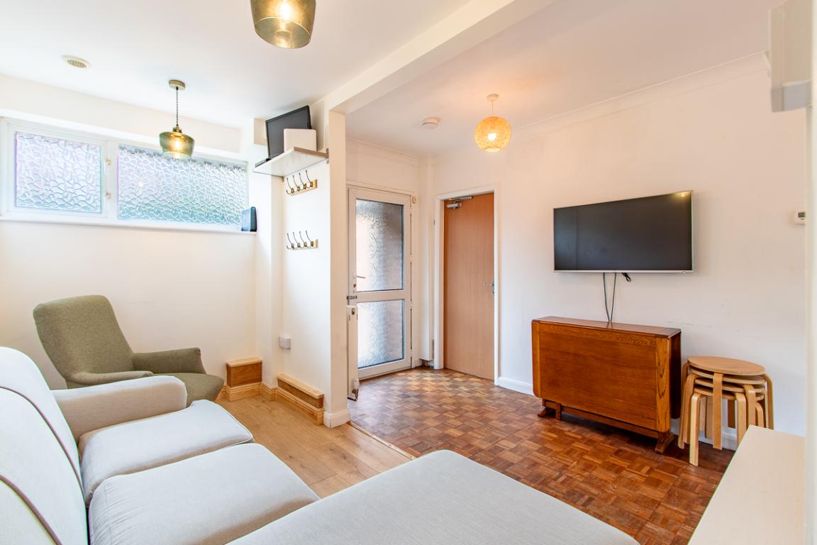 Garendon Green property image