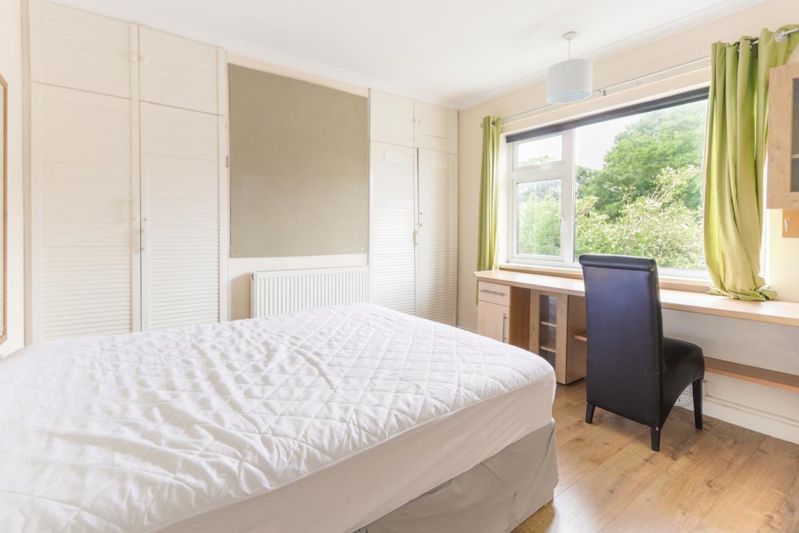 Garendon Road property image