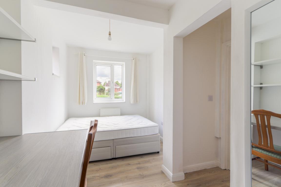 Tennyson Road property image