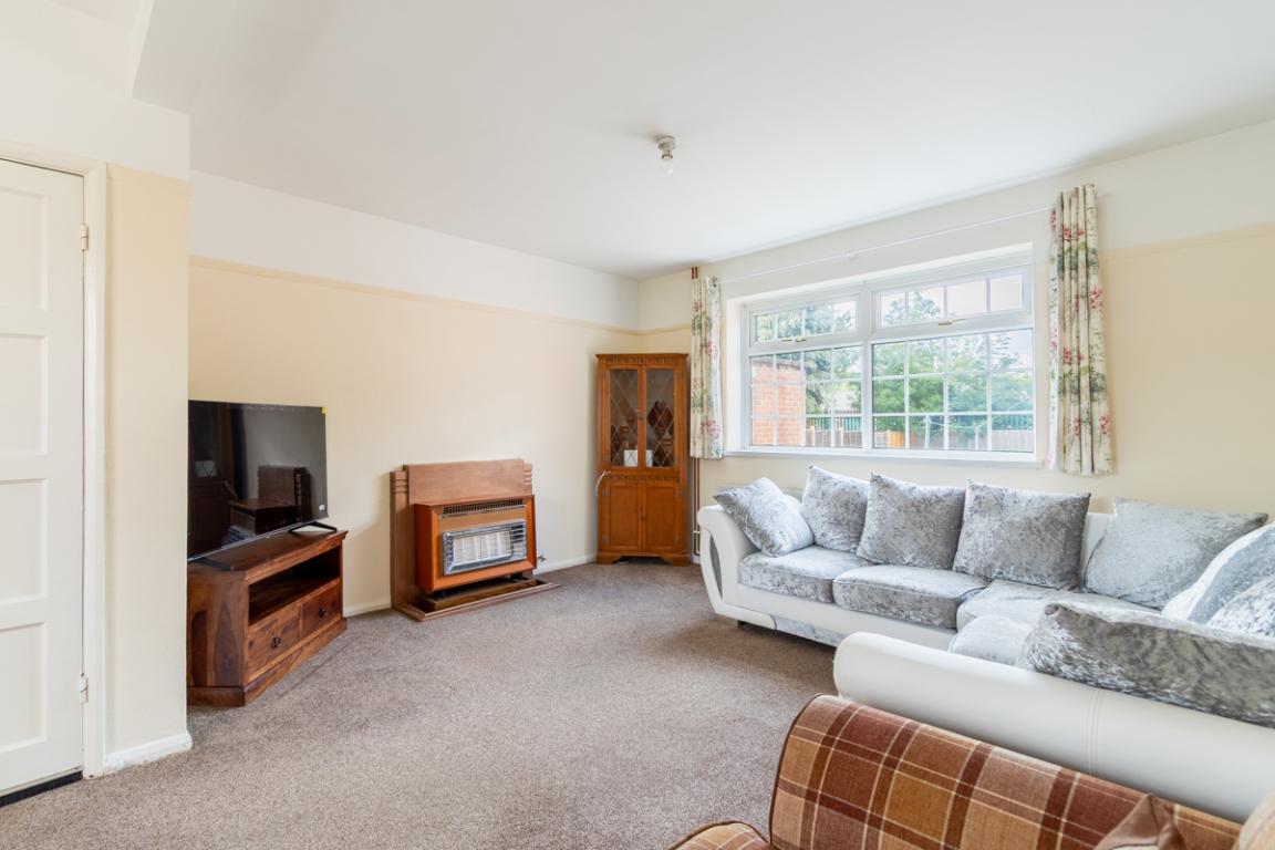 Garendon Road property image