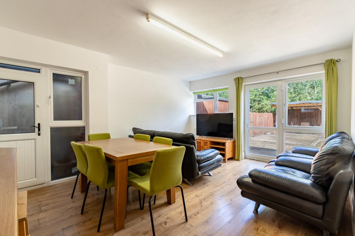 Garendon Road property image