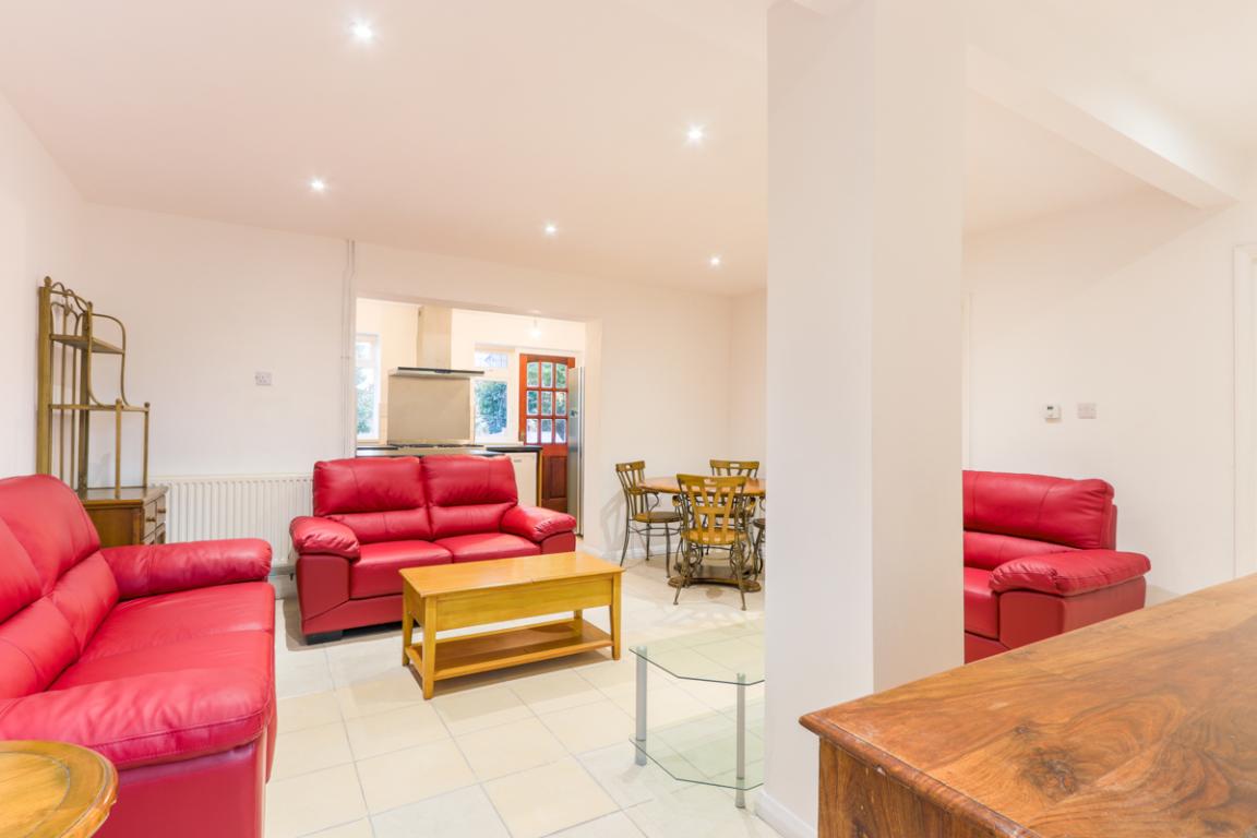 Alan Moss Road property image