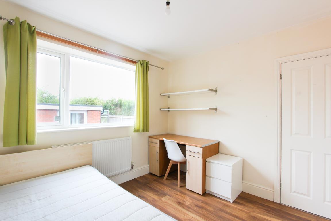 Garendon Road property image