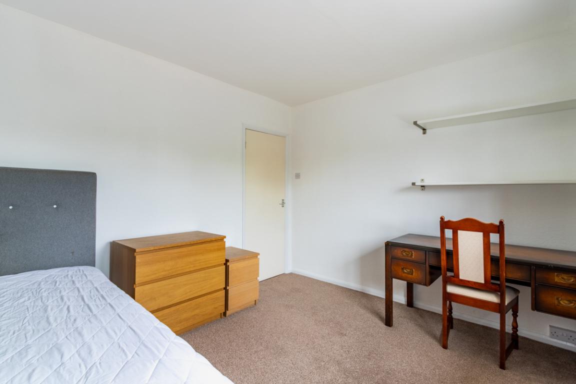 Garendon Road property image