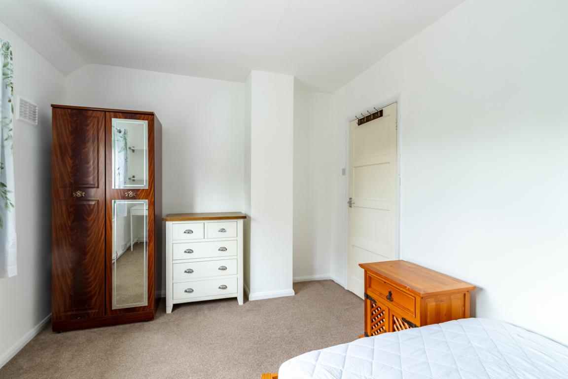 Garendon Road property image