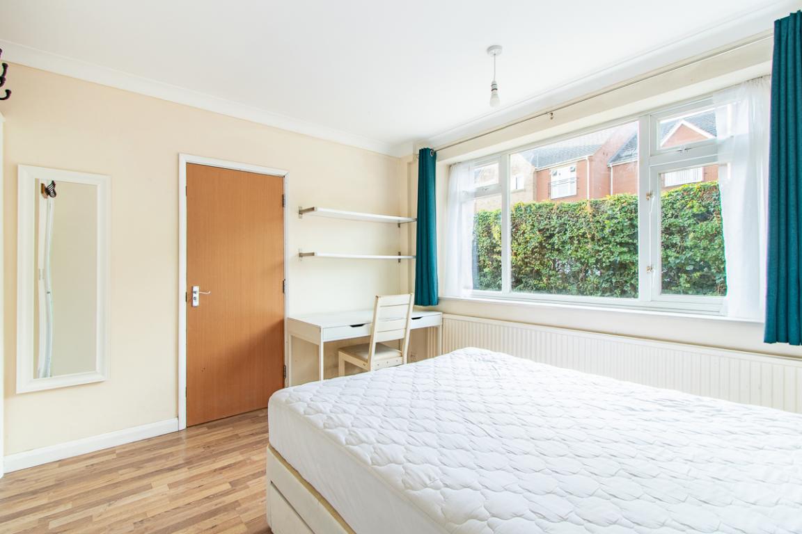 Garendon Green property image