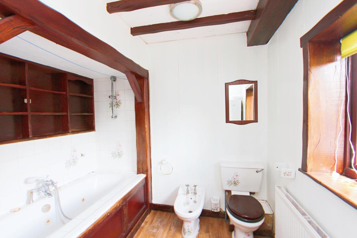 Garendon Road property image