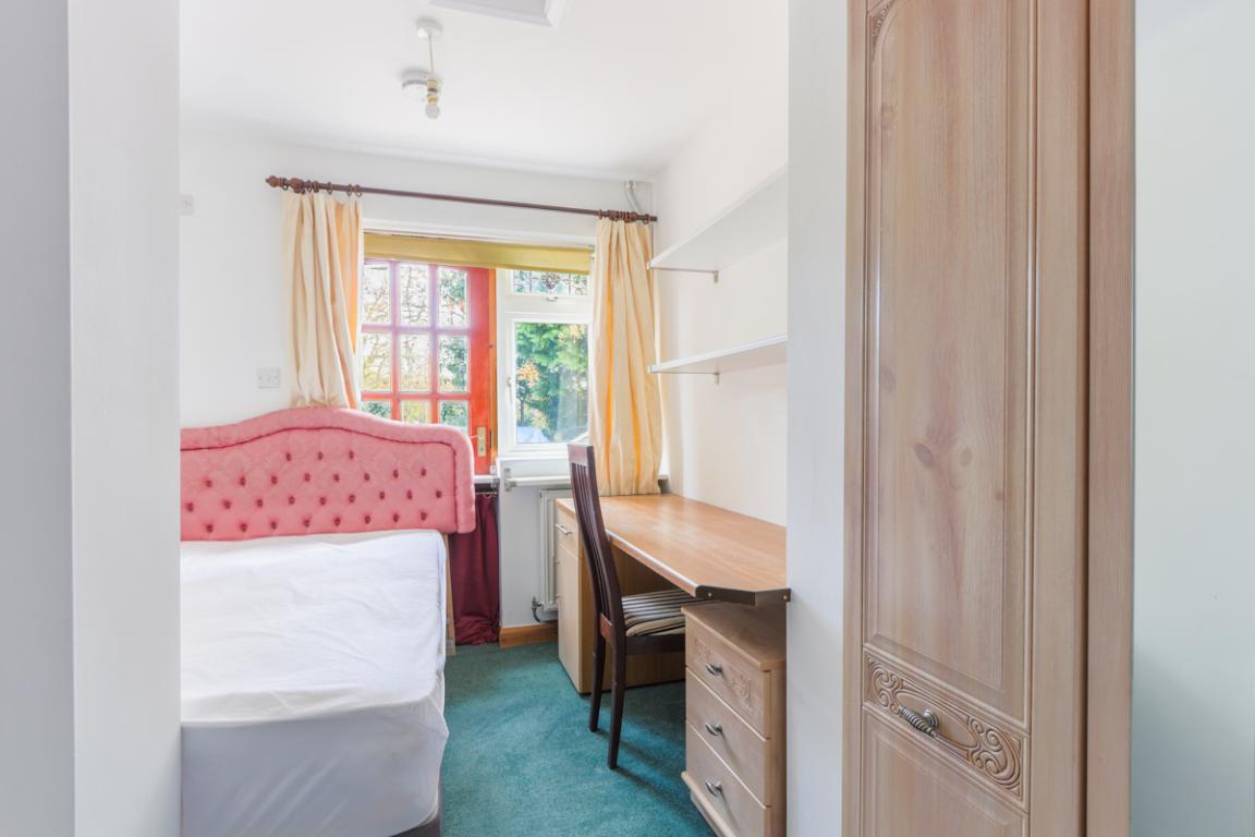 Alan Moss Road property image