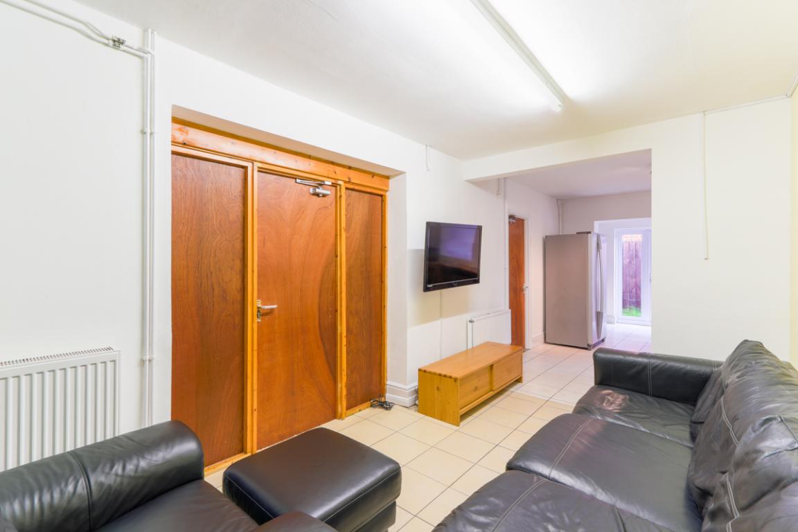 Garendon Road property image