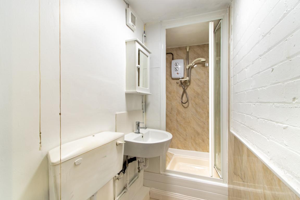 Manor Drive property image