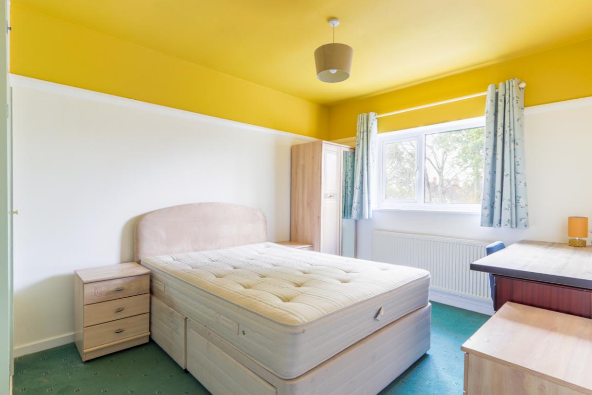 Manor Drive property image