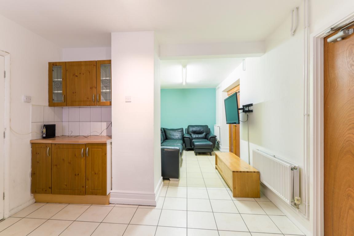 Garendon Road property image