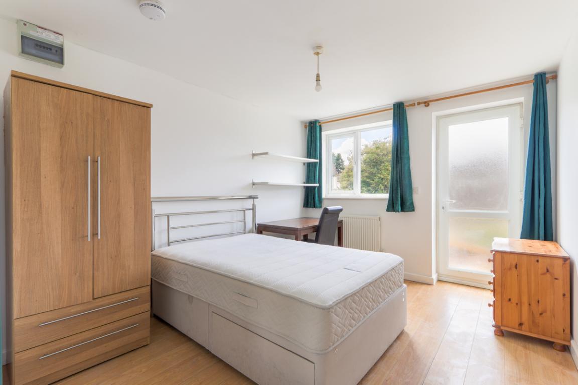 Tennyson Road property image