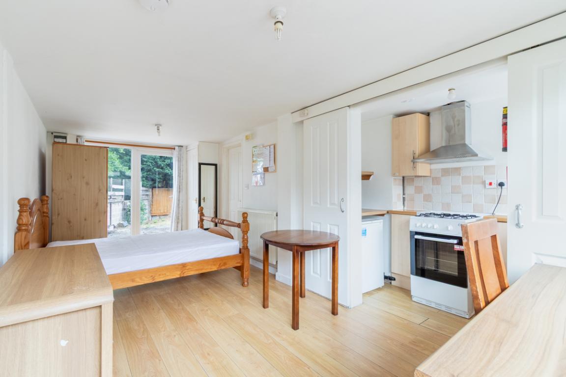 Garendon Green property image