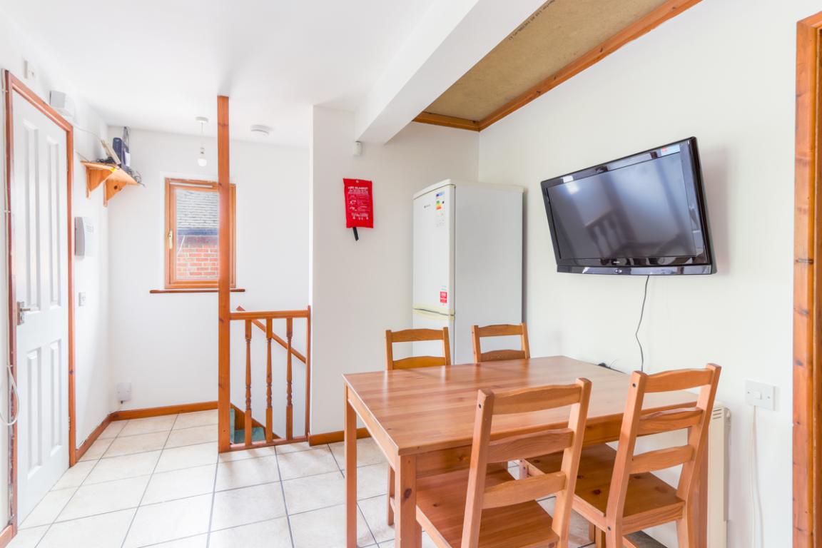 Garendon Road property image