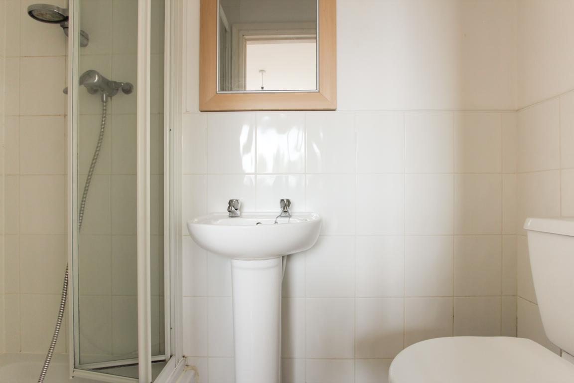 Garendon Road property image