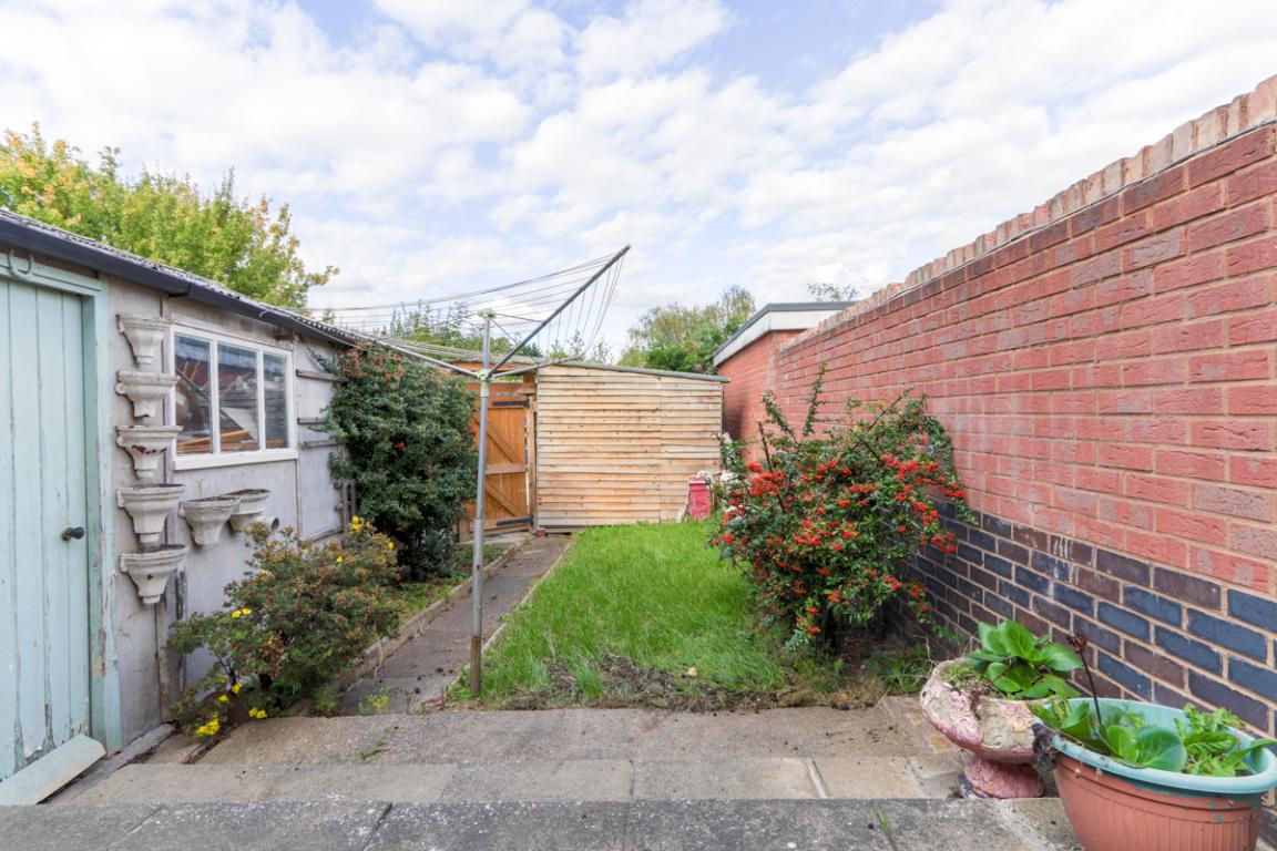 Garendon Road property image