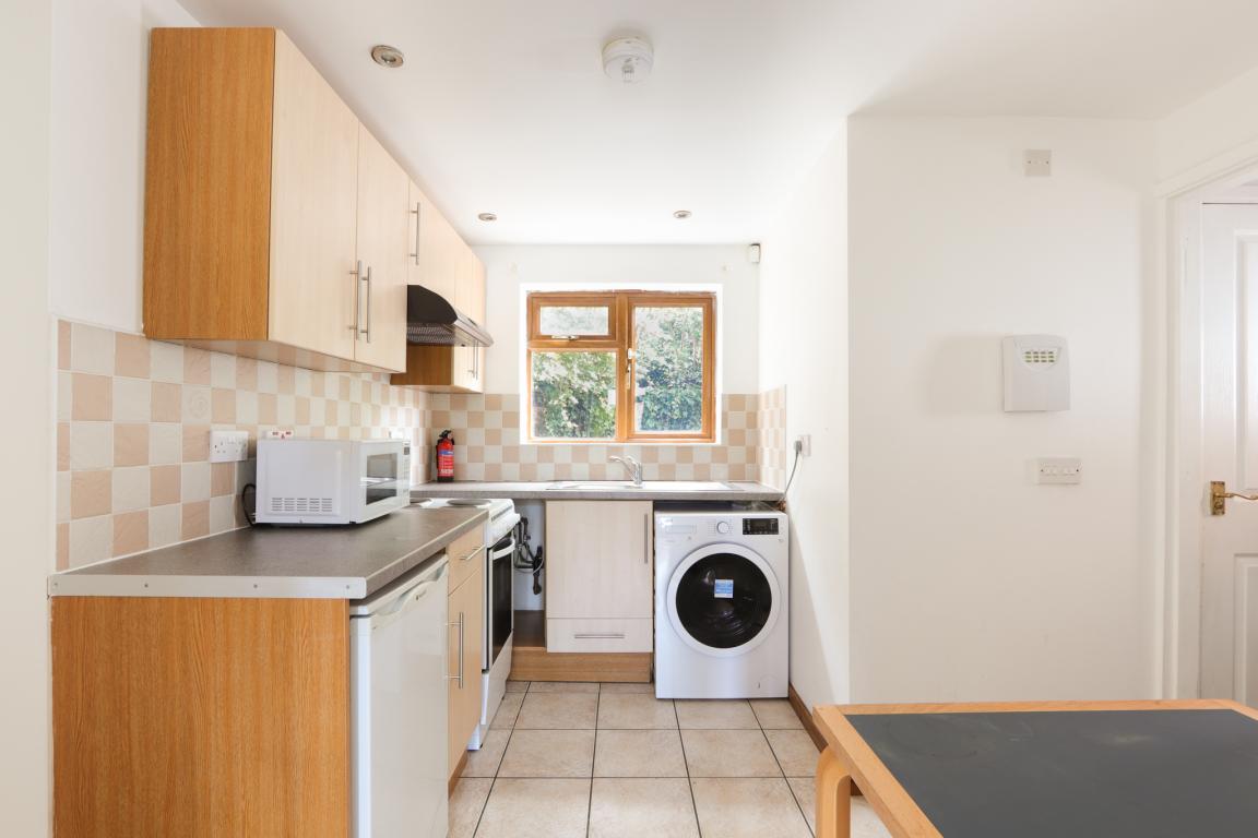 Garendon Road property image