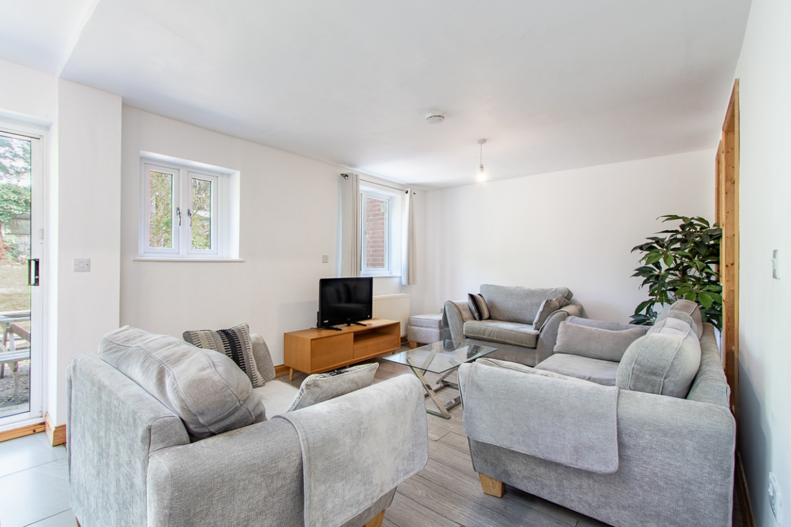 Coniston Crescent property image