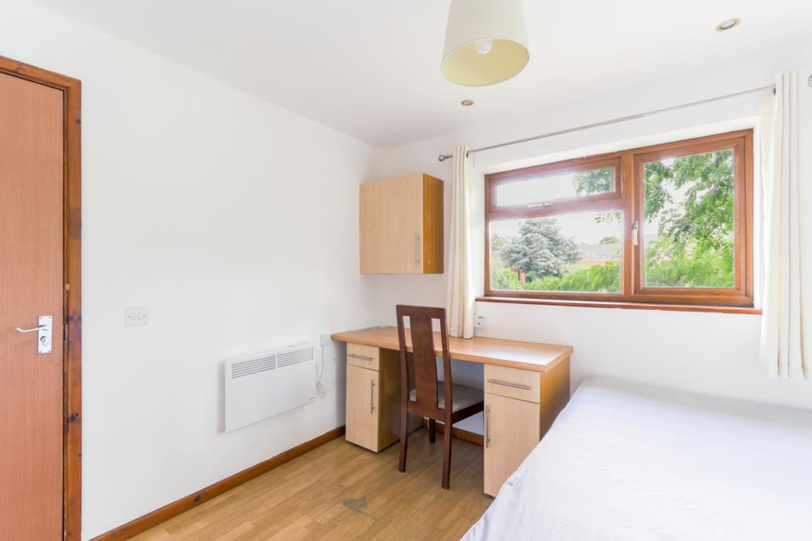 Garendon Road property image