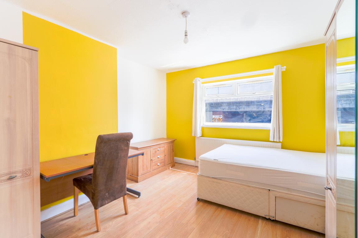 Bridge Street property image