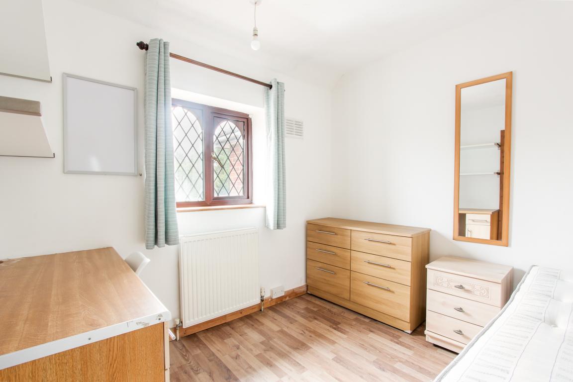 Garendon Road property image