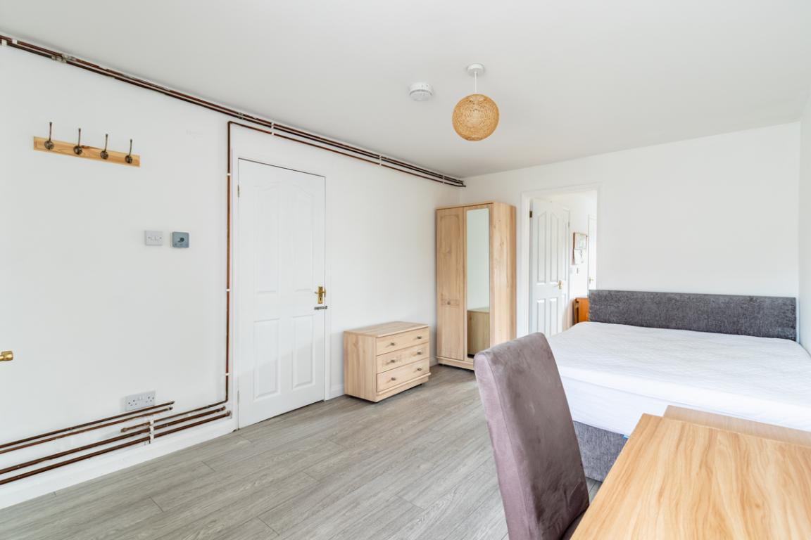 Derwent Drive property image