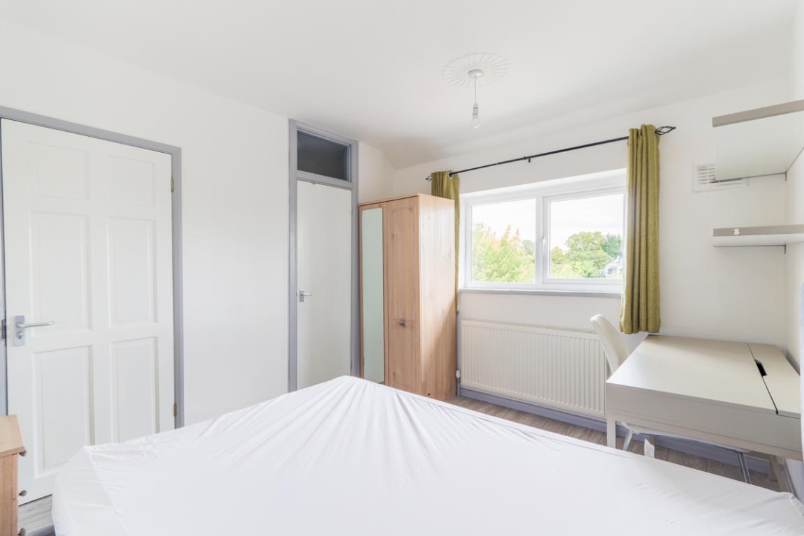 Garendon Road property image
