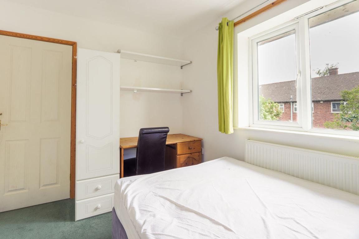 Old Ashby Road property image