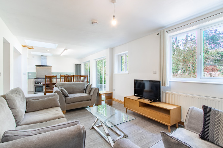 Coniston Crescent student property
