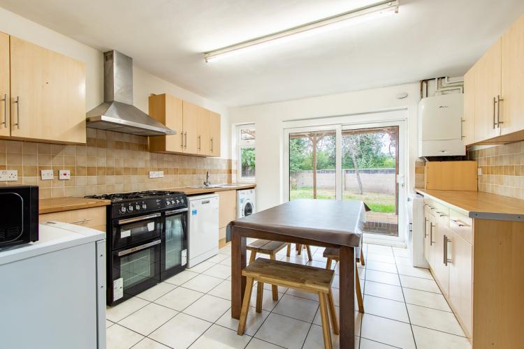 Garendon Road student property